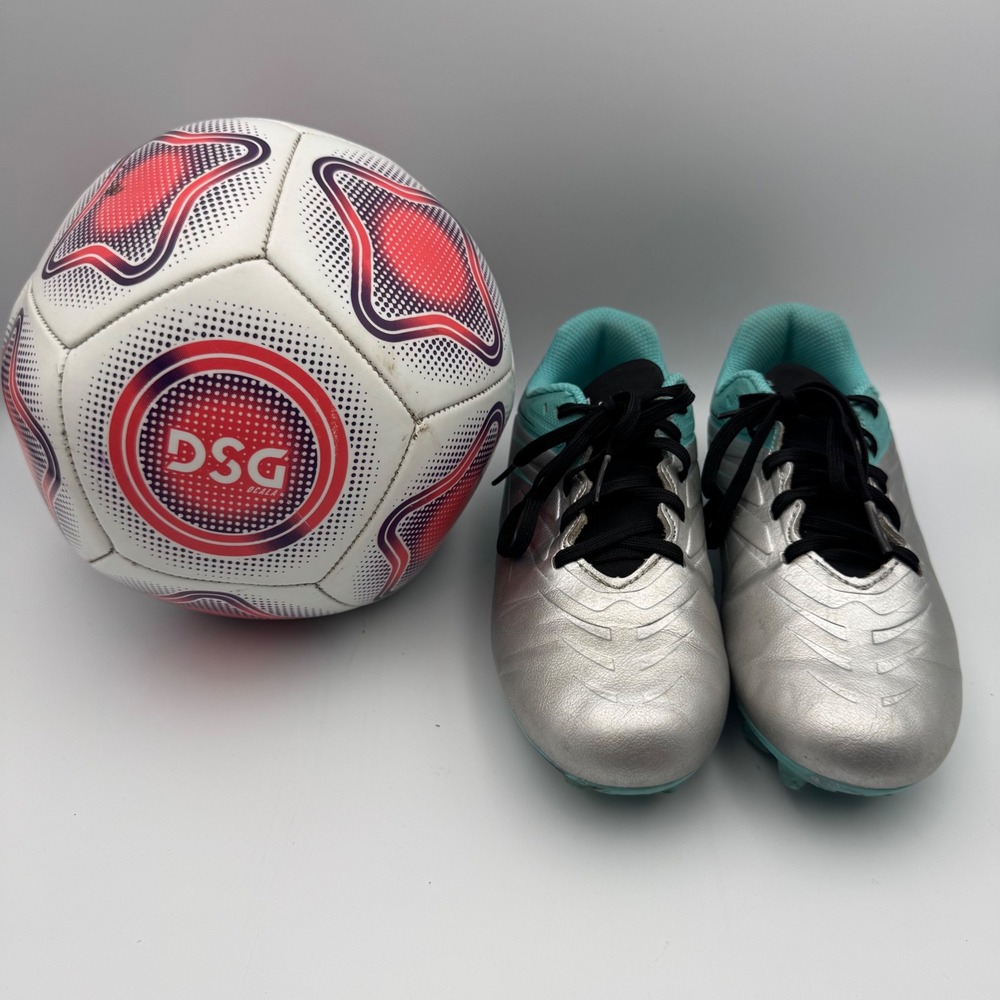 DSG Speed Viper 2.0 Youth Soccer Cleats Teal Silver Size 3/ Soccer Ball Size 3‎